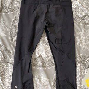 Black Lululemon 7/8 Leggings